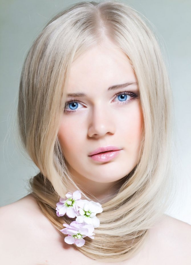 Дневной макияж для девушек со светло-русыми волосами